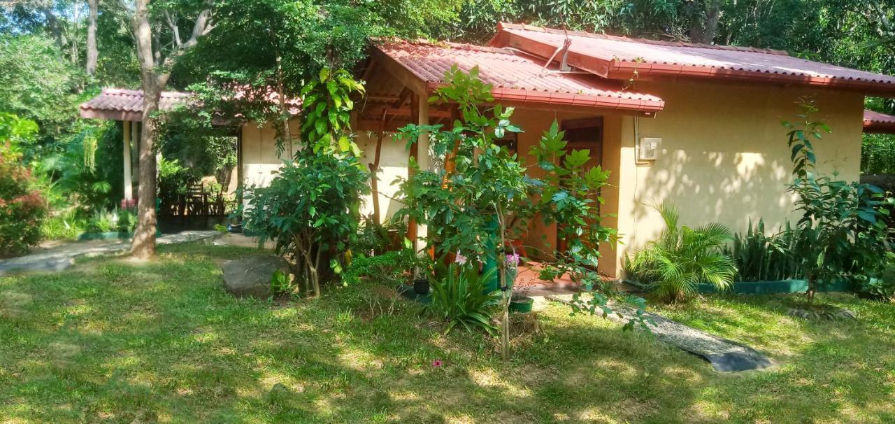 Joshua'S Cottage Сигирия Экстерьер фото